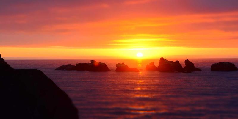 大屏回归：世纪盛年TV的智能电视与投影设备生态战略深度解析