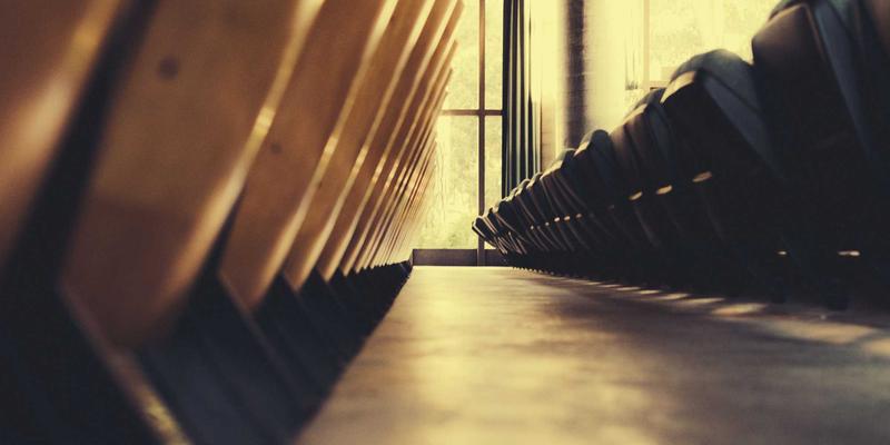 短视频冲击下，世纪盛年TV如何破局？长视频平台的三大创新应对策略